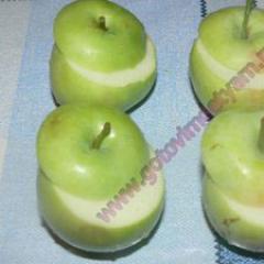 Печеные яблоки для ребенка 1